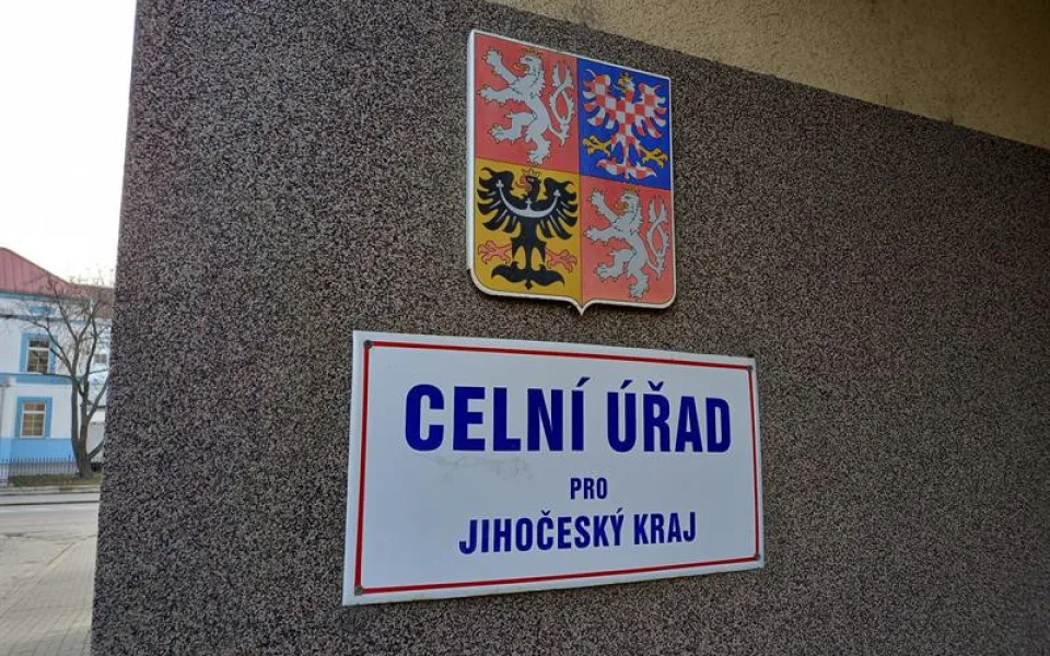 Jihočeští celníci zjistili 717 případů, kdy majitel auta neuhradil pokutu