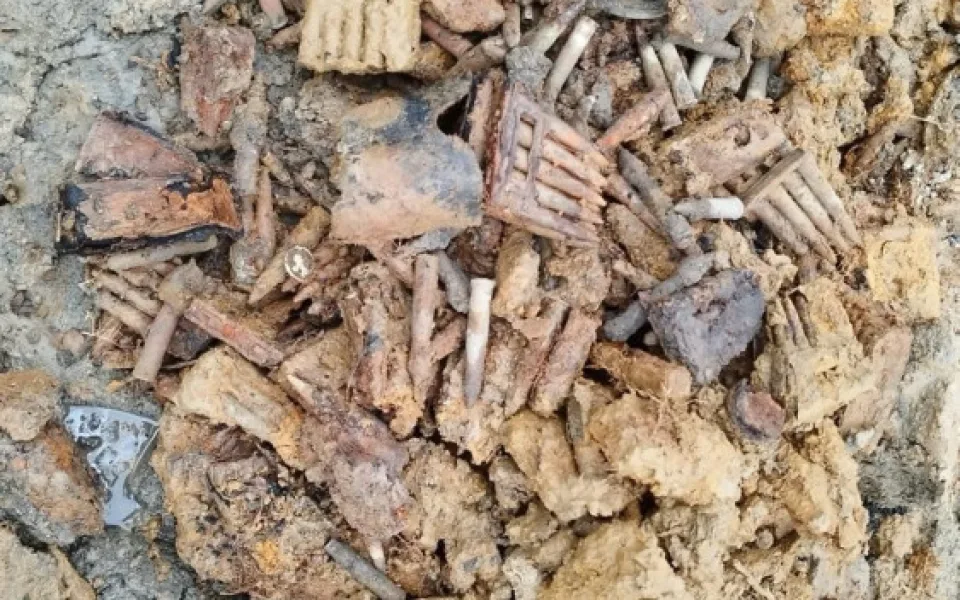 Při výstavbě dálnice našli desítky kilogramů munice. Lidé dnes v okolí uslyší výbuchy