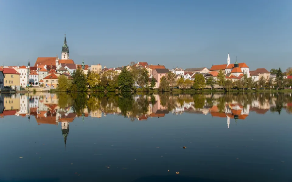 Radní řešili revitalizaci rybníku Vajgar. Cílem je snížit znečištění