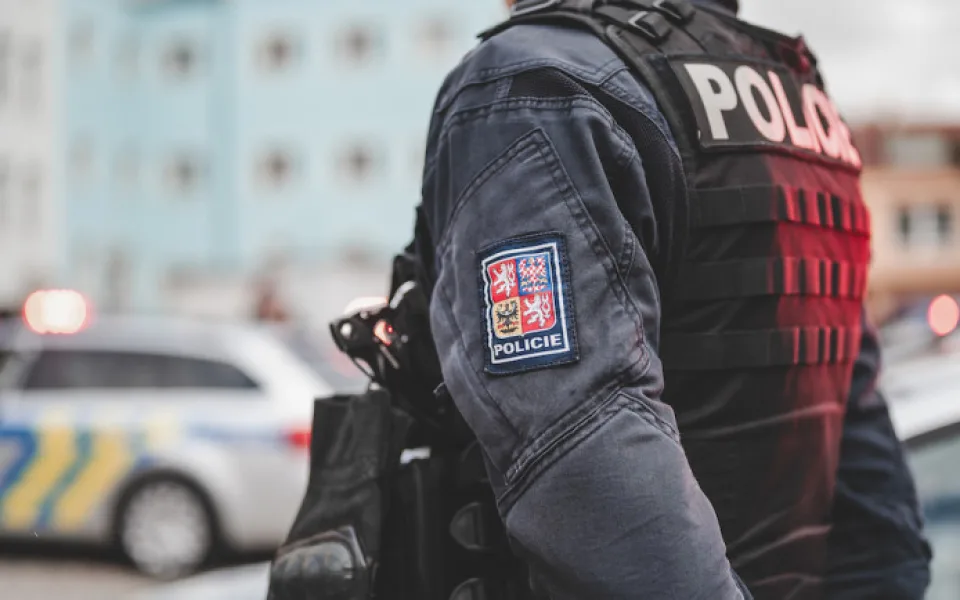 size3-17139441931315-2-muz-chtel-skocit-ze-skaly-policiste-mu-to-rozmluvili