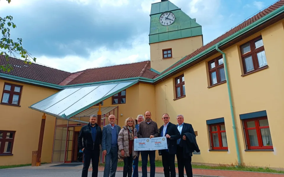 Rotary klub pomohl lidem s postižením