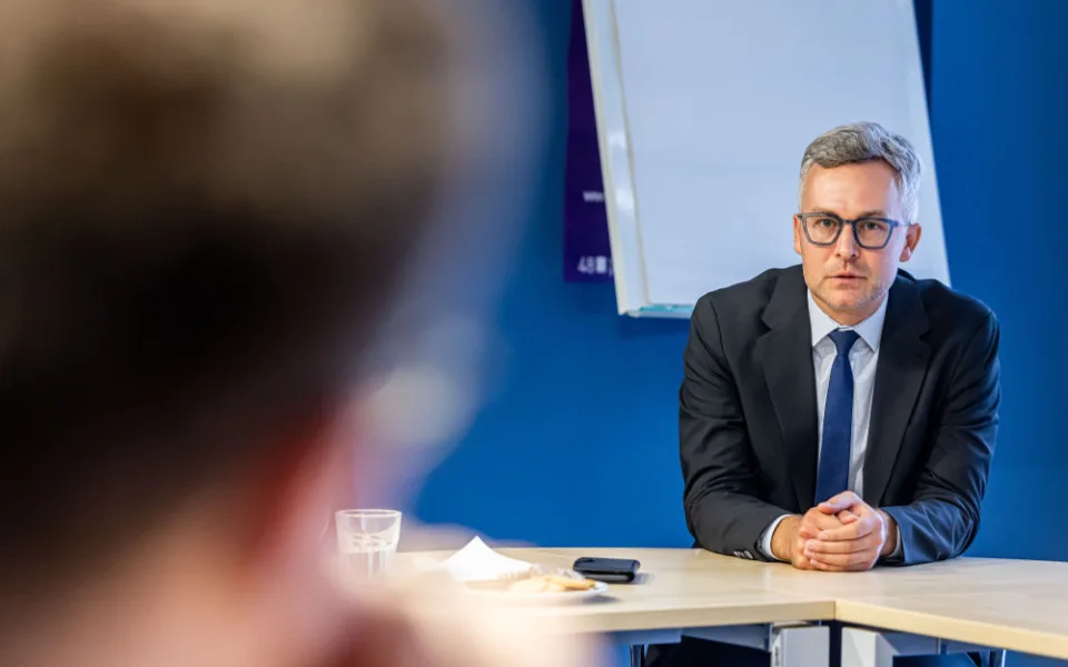 EU dělala všechno pro to, aby snižovala konkurenceschopnost Evropy. To se musí změnit, říká kandidát na europoslance Ondřej Krutílek.