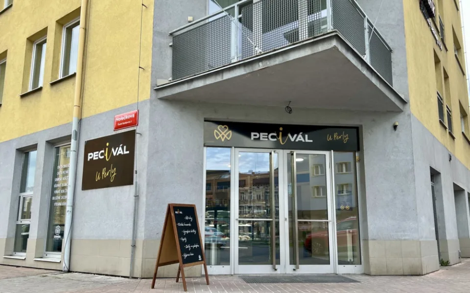 PECiVÁL U Perly. tady rozhodně najdete kvalitu, tradici a svěží novinky
