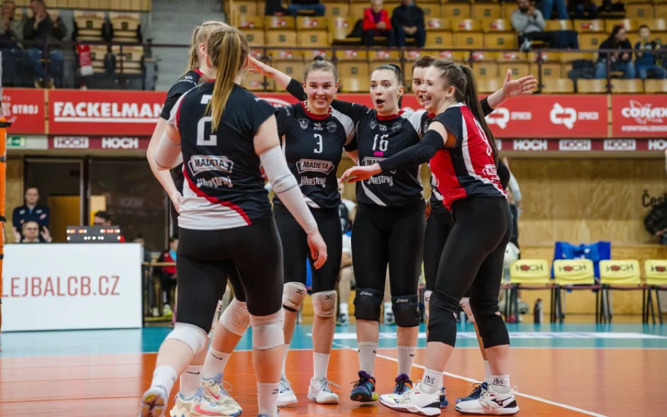 Jihočeské volejbalistky zůstávají v první lize, fanoušci s rozhodnutím klubu nesouhlasí