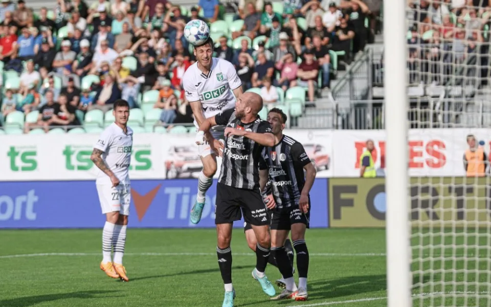 Dynamo prohrálo v Karviné a o ligovou příslušnost se popere s Táborskem.