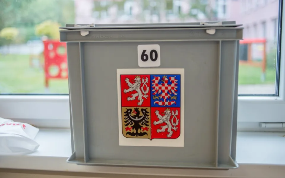 Eurovolby v Česku jsou u konce. Na zveřejnění výsledků si počkáme do nedělního večera