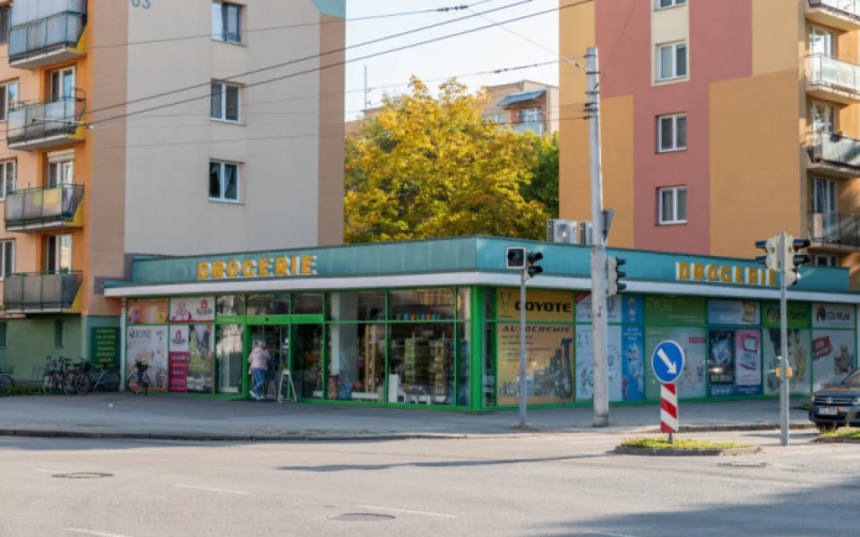 Zemřel majitel legendární českobudějovické drogerie Miroslav Česal