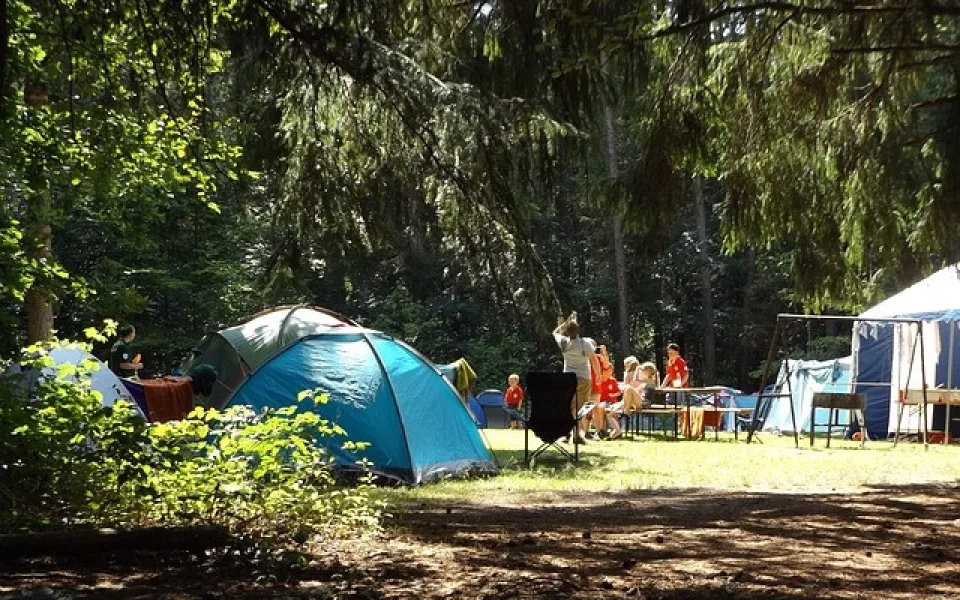 camp-1163419_640