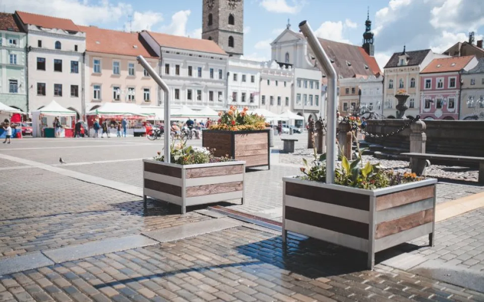 Teploty v Česku dosáhnou až 32 stupňů, objeví se silné bouřky