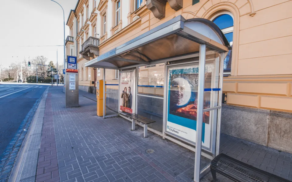 Město o prázdninách opraví autobusové zastávky