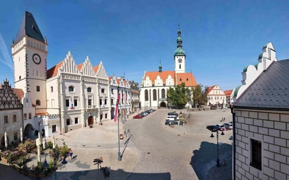 Tábor dočasně zklidní dopravu v historickém centru, parkovací místa nahradí lehátka a slunečníky