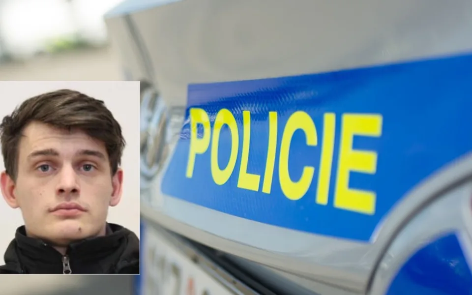 Policie pátrá po psychicky nemocném muži, který utekl z nemocničního parkoviště a nemá u sebe potřebné léky