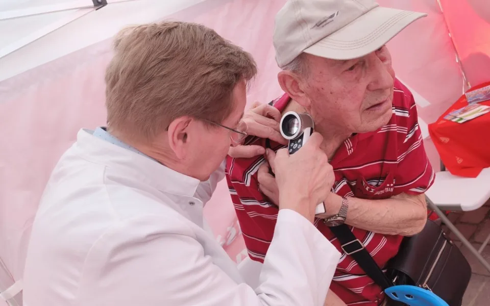 Kůže si zvykne. Tak zní jeden z častých mýtů, který může vést až k rakovině