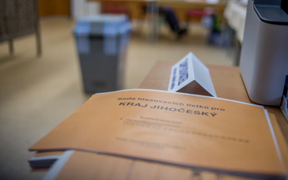 O místo v Senátu se v českobudějovickém obvodu utká šest kandidátů, už znají svá volební čísla