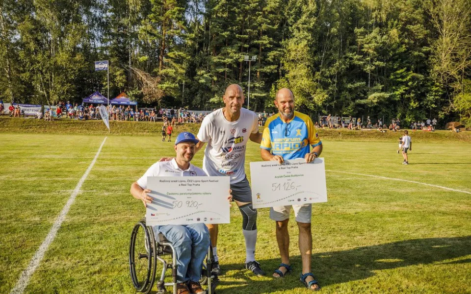 Na ČEZ Lipno Sport Festivalu se vybralo 100 tisíc na charitu a o víkendu se poběží ČT Lipno půlmaraton