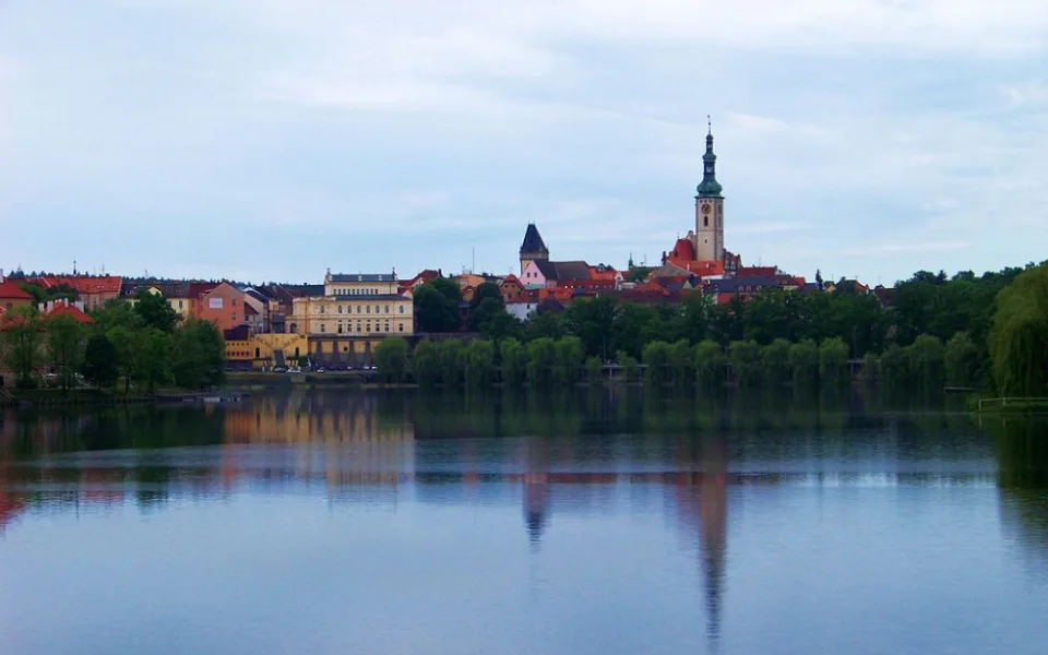 V Jordánu v Táboře plavalo tělo. Případ řeší policie