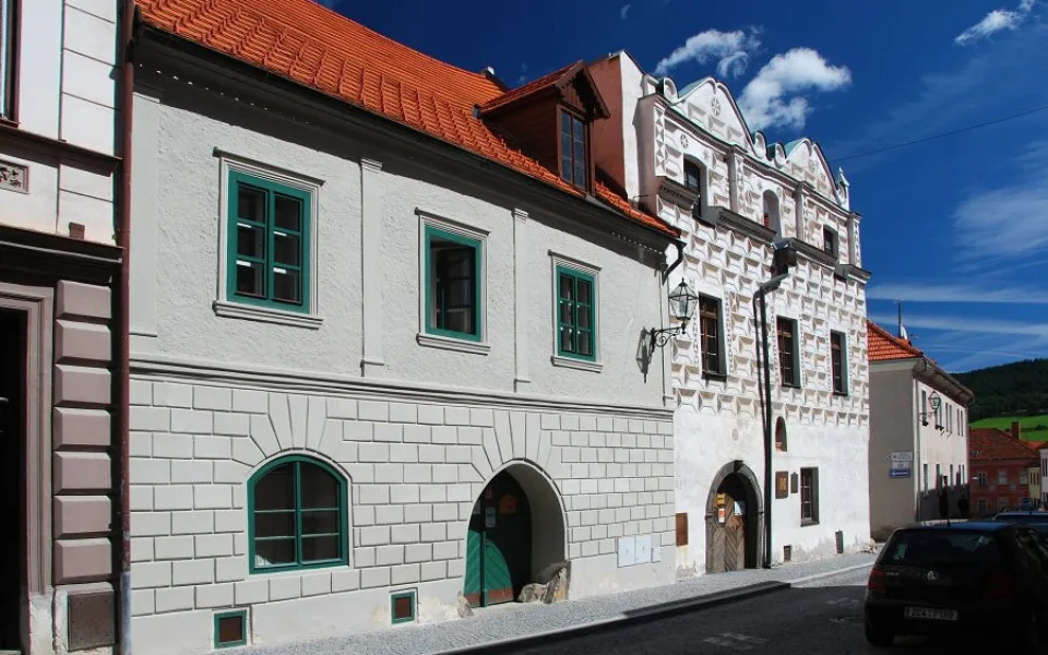 Prachatice našly zhotovitele nové knihovny. Hotová bude v roce 2026 a stát bude téměř 200 milionů korun.