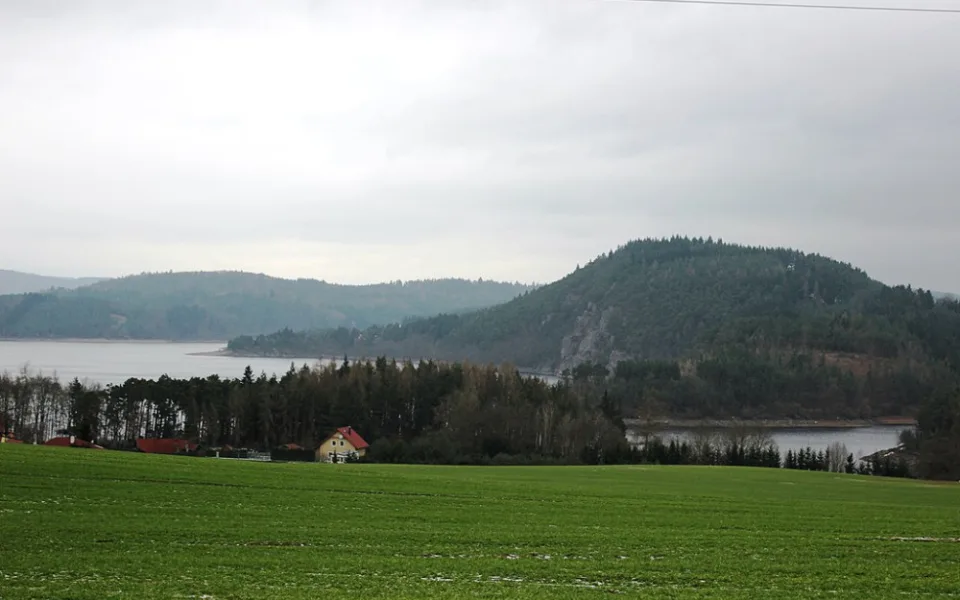 Část kempu Radava, která musela v červenci ukončit provoz, opět funguje