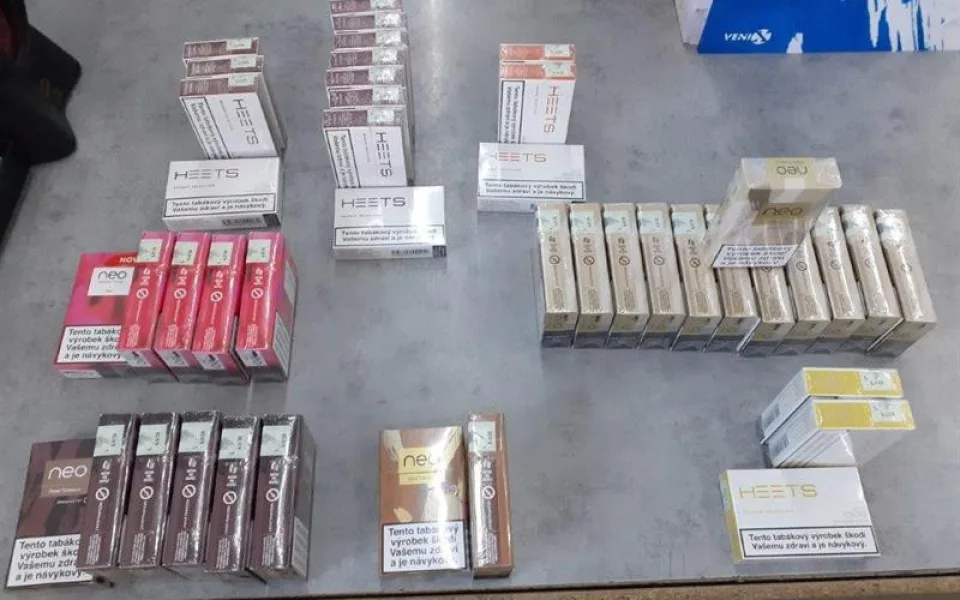 Tisíce zabavených cigaret a odhalení nelegální herny, léto bylo pro jihočeskou celní správu úspěšné
