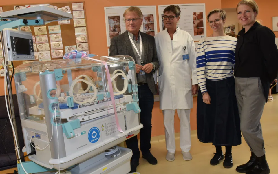 Strakonická nemocnice získala od Kapky naděje nový inkubátor