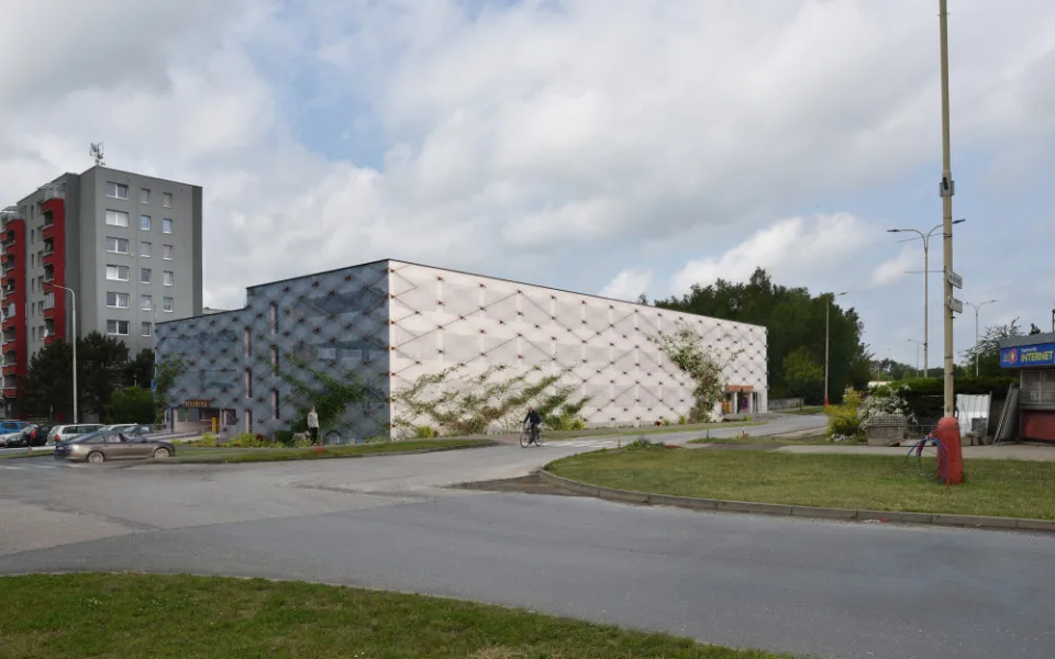 Stavba parkovacího domu v Táboře začala, nabídne 241 parkovacích míst, moderní design i technologie