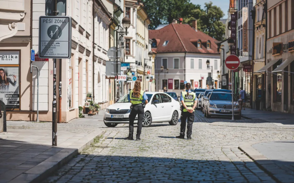 Omezení dopravy na budějovickém náměstí je stále v nedohlednu, předcházet mu bude rekonstrukce ulic