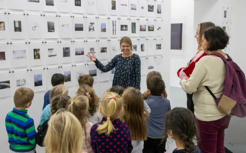 Dům umění není pouze galerie, kreativním vzděláváním tak ročně projdou až čtyři tisíce dětí