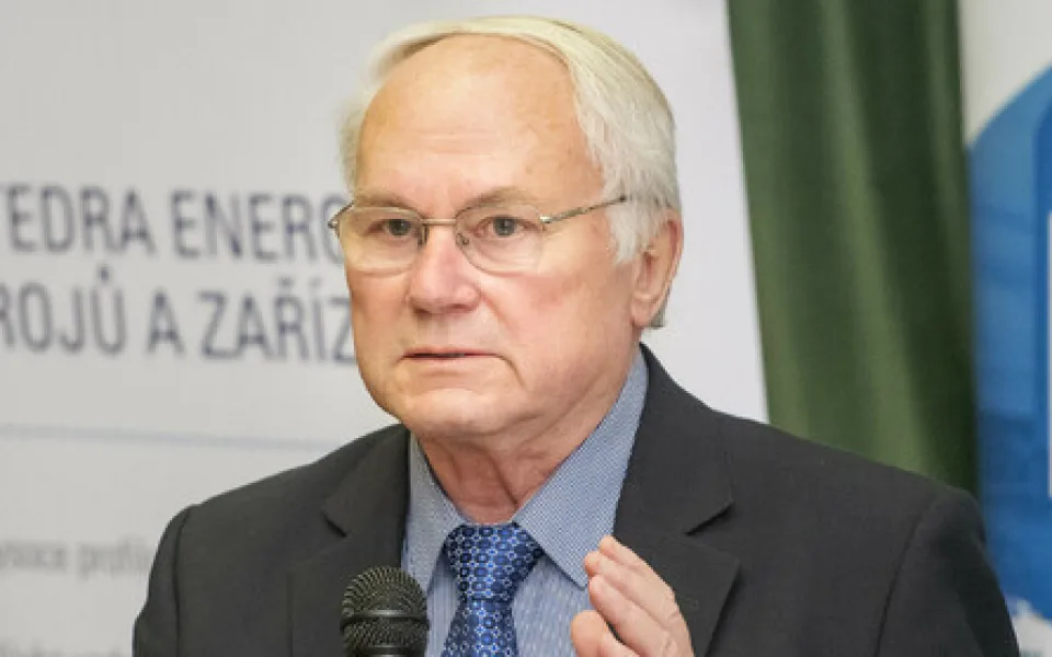 Zemřel František Hezoučký, klíčová osobnost české jaderné energetiky a první ředitel Jaderné elektrárny Temelín