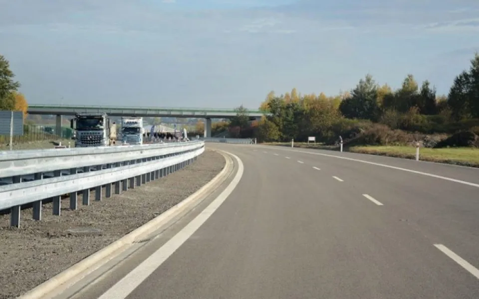 Na dálnici D4 jel muž v protisměru, po frekventované komunikaci ujel minimálně 10 kilometrů
