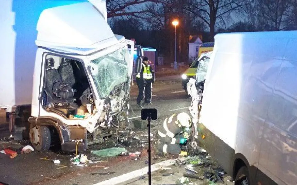Dopravní nehoda čtyř aut uzavřela Štěpánovice, policie odklání dopravu