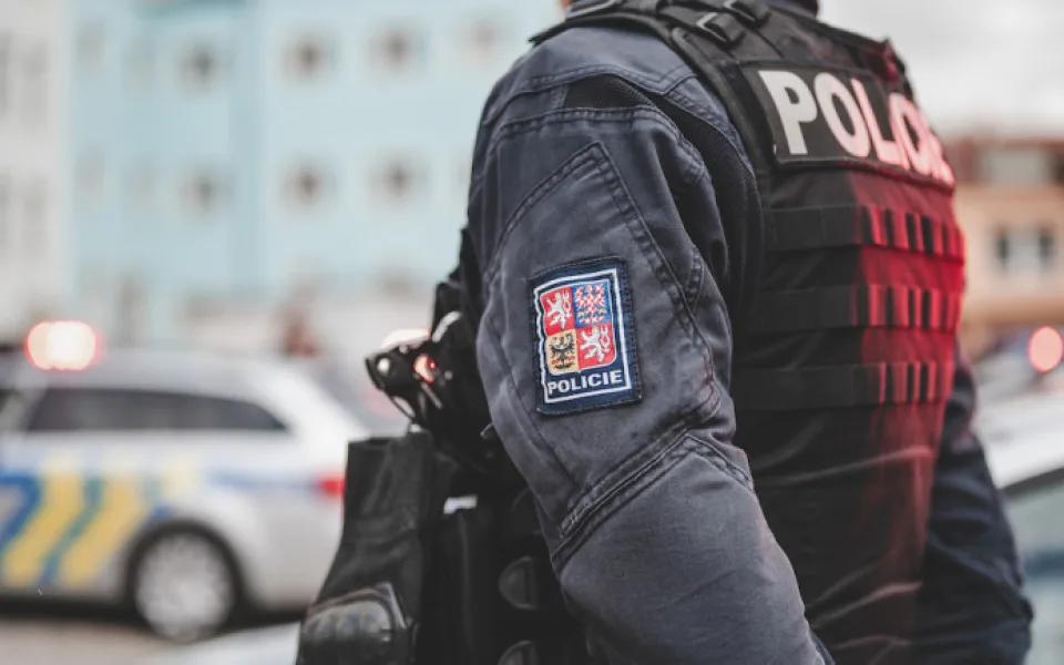 U železničního přejezdu v Omlenici nalezli bezvládné tělo, případ vyšetřují českokrumlovští kriminalisté