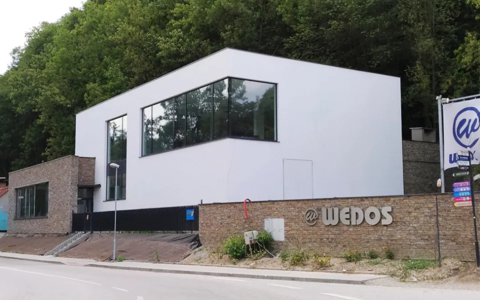 Jedna z největších hostingových firem v Česku mění sídlo. Wedos se z Hluboké přesouvá do Lucemburska