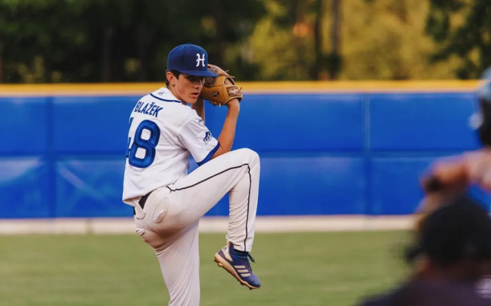 Elitní baseballoví nadhazovači míří pod hlubocký zámek