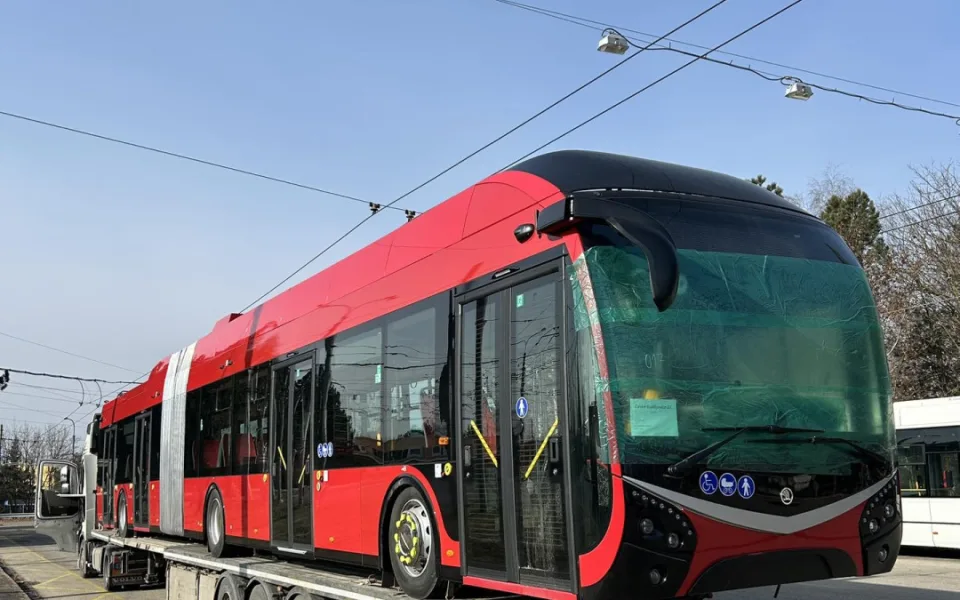 Dopravní podnik v Budějcích obnoví autobusy i technologie za 775 milionů korun