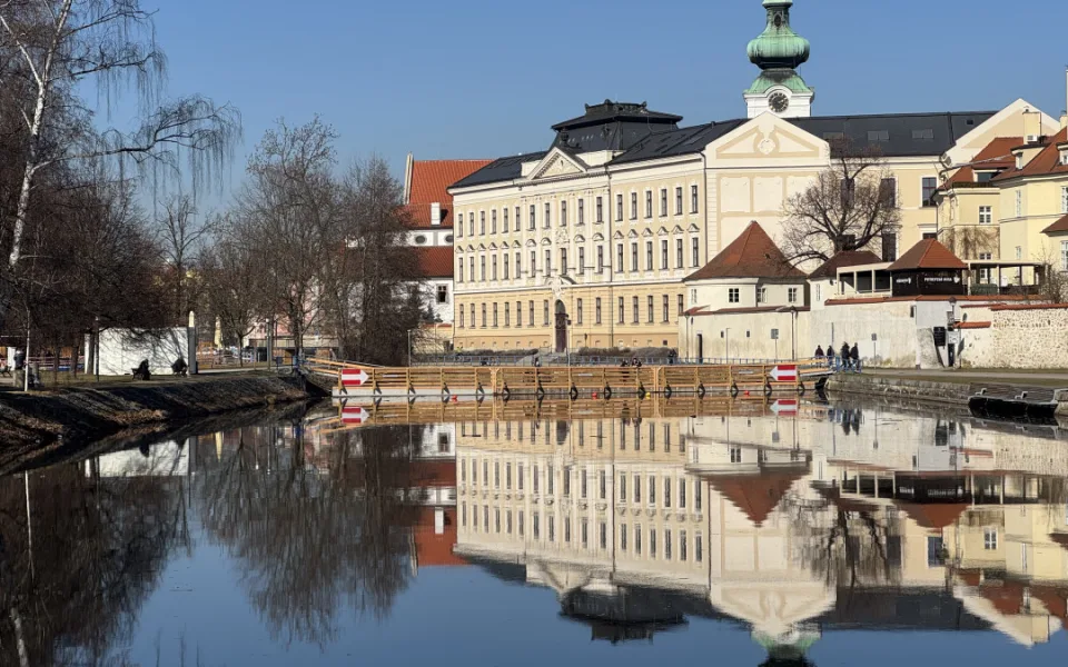 Oprava lávky ze Sokoláku finišuje. Zpět bude na začátku května