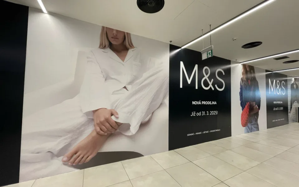 Britský styl a elegance na nové adrese: Marks &amp; Spencer otevírá v DOC Mercury