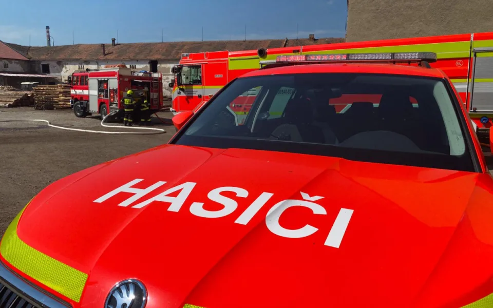 Na Jindřichohradecku hořel v noci rodinný dům. Škoda přesahuje milion korun