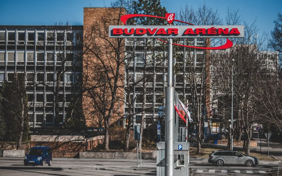 Hokejové mistrovství světa žen omezí dopravu v Budějcích. Město přijme speciální opatření