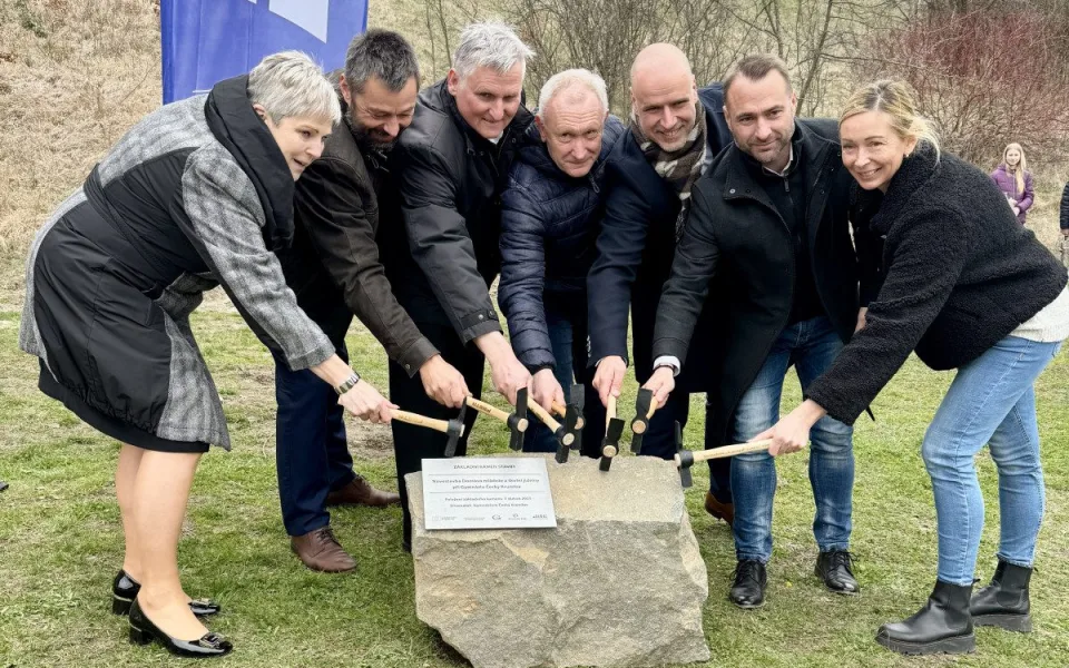 V Českém Krumlově začala stavba domova mládeže a jídelny za 365 milionů korun