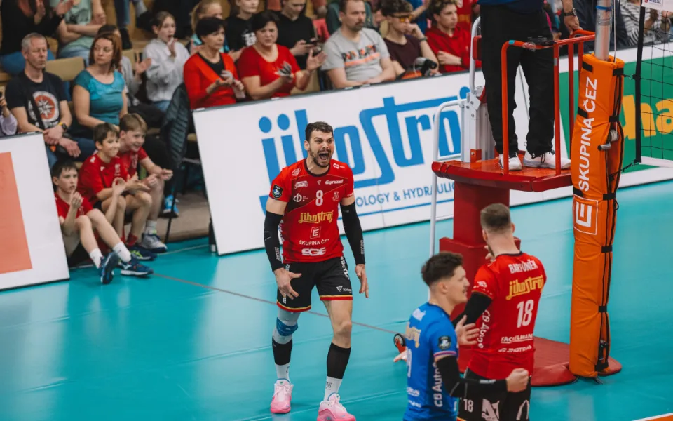 Parádní bitva pro Jihostroj. Semifinále je vyrovnané