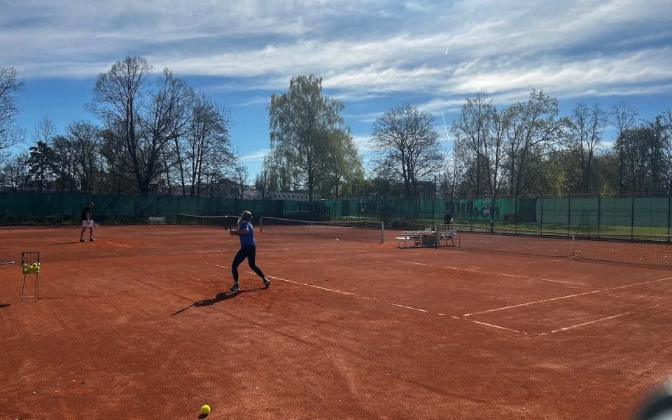 Do Budějc se vrací ligový tenis
