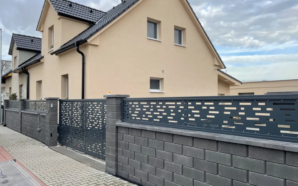 Když potřebujete bránu, která něco vydrží a ještě dobře vypadá.