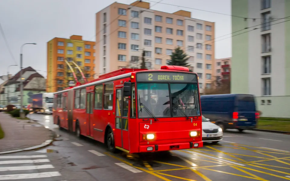 Trolejbusy ŠKODA 15 TR se v Budějcích loučí