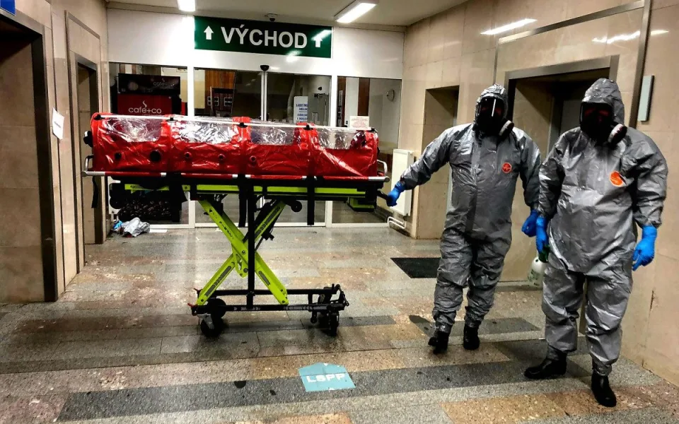 V táborské nemocnici přijali pacienta s vysoce nebezpečnou nákazou, zasahoval biohazard tým