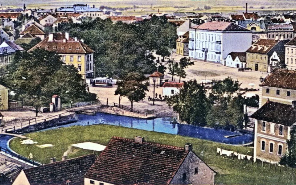 DRBNA HISTORIČKA: Staré bělidlo stálo u Dlouhého mostu, s prádlem tam pomáhaly i děti