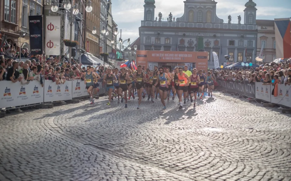 Jaká dopravní omezení přinese půlmaraton?