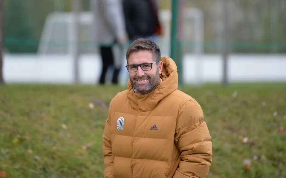 Sestup A-týmu může otevřít dveře mladým, říká trenér Stanislav Rožboud.