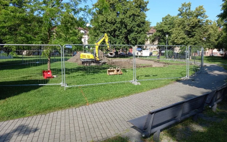 Na Palačáku roste nové dětské a workoutové hřiště. Hotové bude v létě