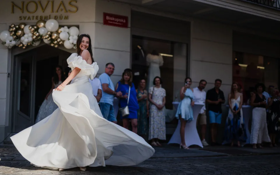 NOVIAS: Svatební ráj v novém kabátě. Zákaznice čeká noblesa, elegance i pohodlí