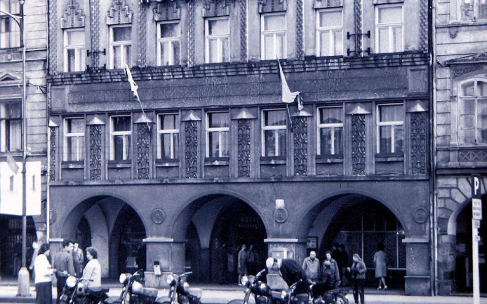 DRBNA HISTORIČKA: V hotel Slunce býval klub esperantistů, kabaret i nebezpečné houby